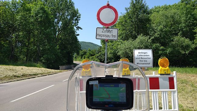 Wieder mal gesperrt (oder noch immer): die Straße bei Hepsisau